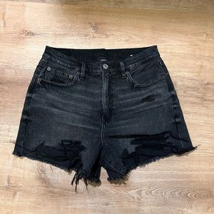 American Eagle 90’s boyfriend shorts